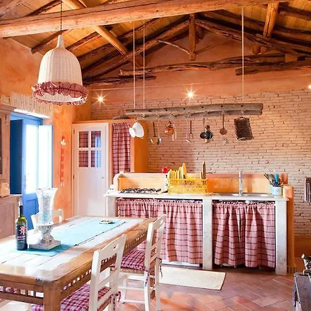 Casa *